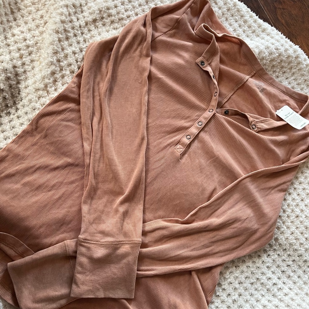 Aerie long sleeve